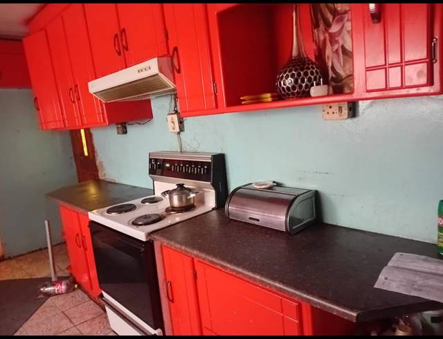 4 BEDROOM HOUSE FOR SALE IN KWA THEMA